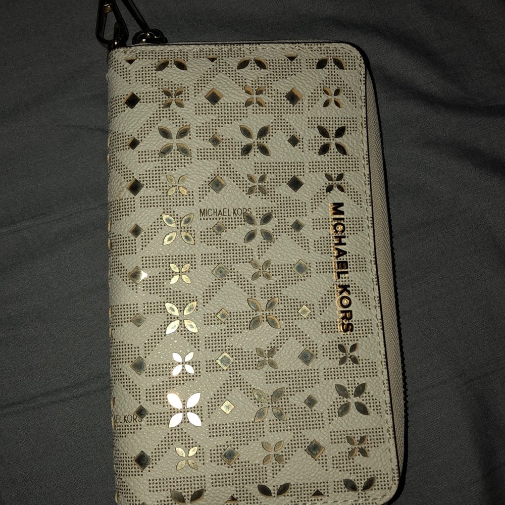 Michael Kors wristlet